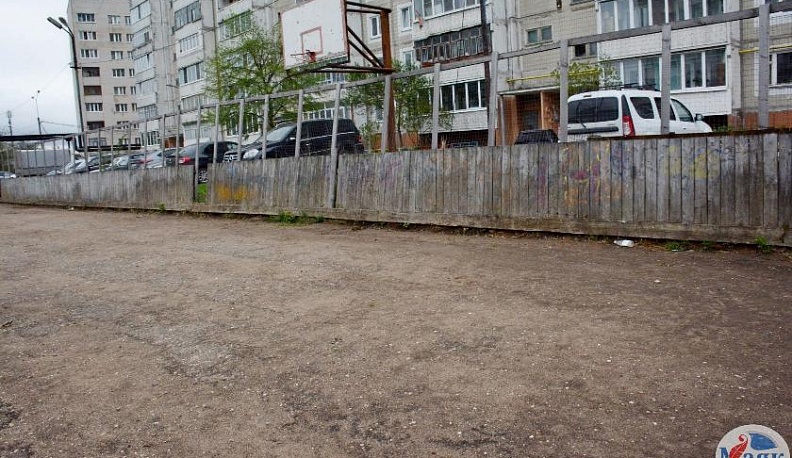 Двум хоккейным коробкам в Малоярославце подарят новую жизнь