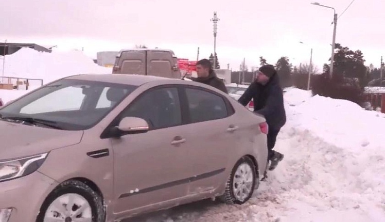 Из колеи не выбраться…