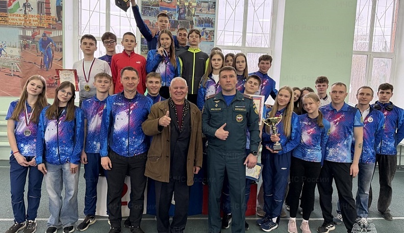 Калужане заняли первое место в межрегиональных соревнованиях по пожарно-спасательному спорту 