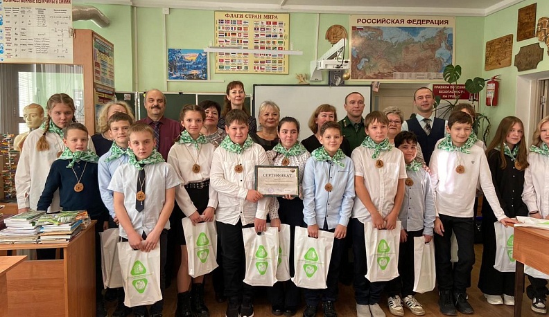 В движение калужских школьных лесничеств вступили 15 юннатов из Корекозевской школы