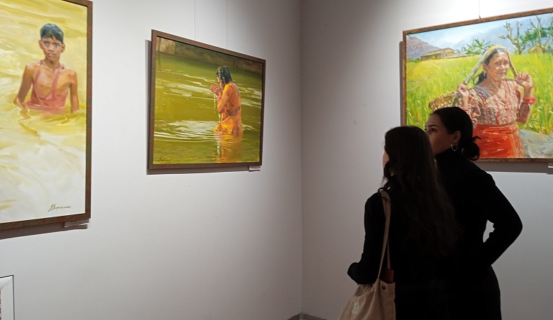 В Калуге представили выставку Виктории Харченко «Лики Земли»