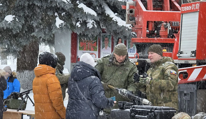 В селе Перемышль состоялся Чемпионат Офицерской Хоккейной Лиги