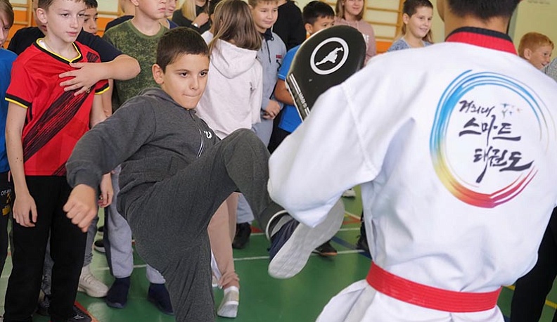 В калужской школе № 45 прошел спортивный праздник