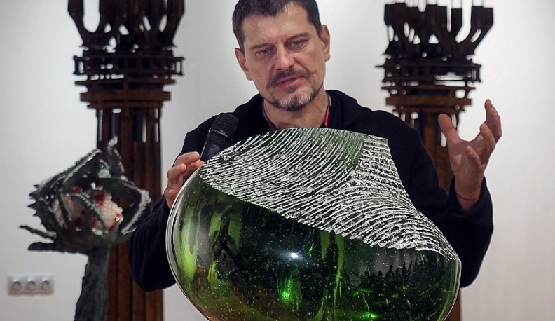 Выставкой оптического стекла «Страсти по Пальмире» в Калуге завершился I фестиваль современной скульптуры