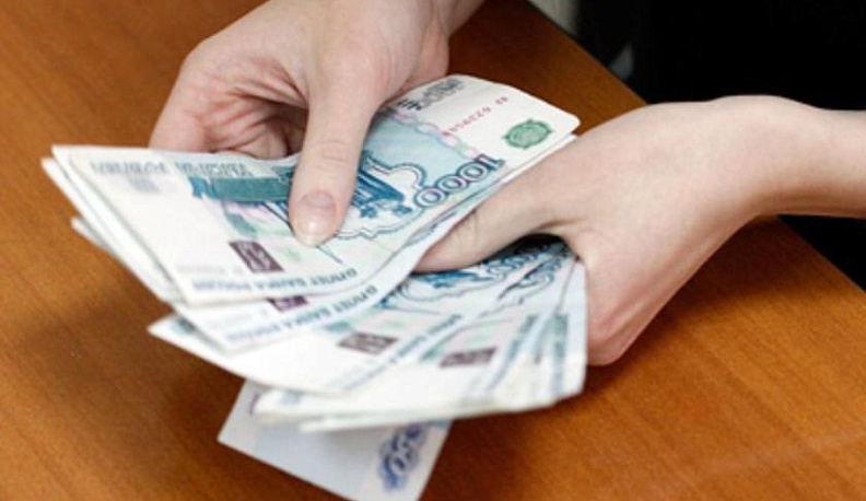 В Малоярославецком районе продавец-консультант присвоила 341 тысячу рублей