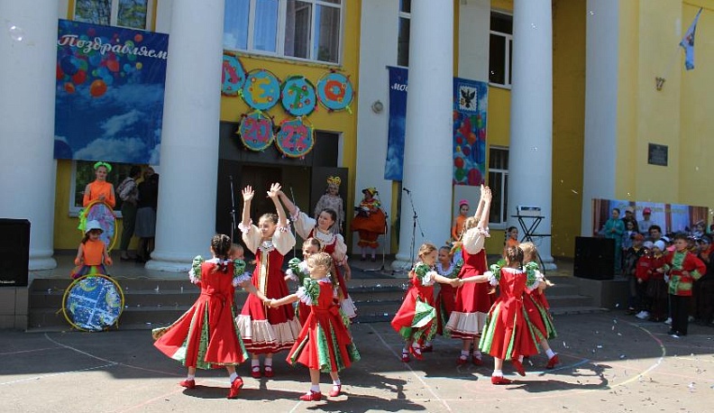 Детство пахнет молоком