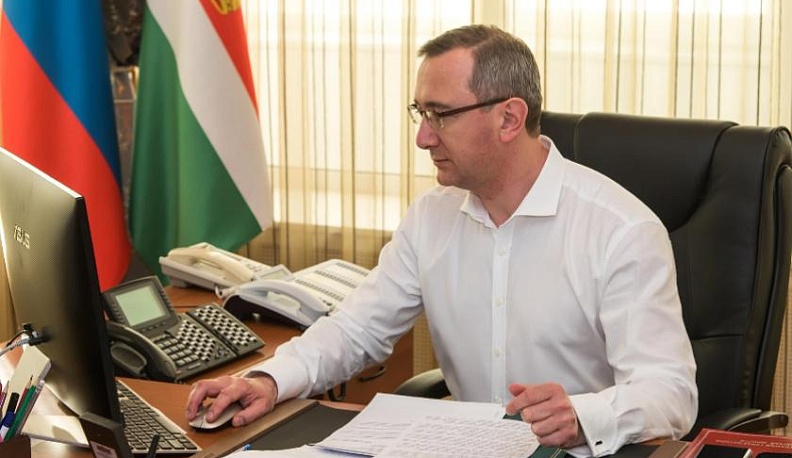 Владислав Шапша: "Более 105 миллионов рублей зарезервированы в бюджете Калужской области на выплаты медицинским работникам"  