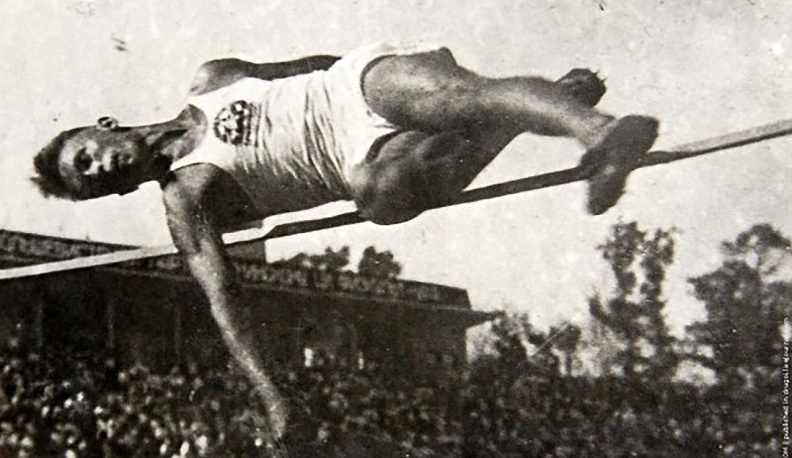 Остался вечно молодым