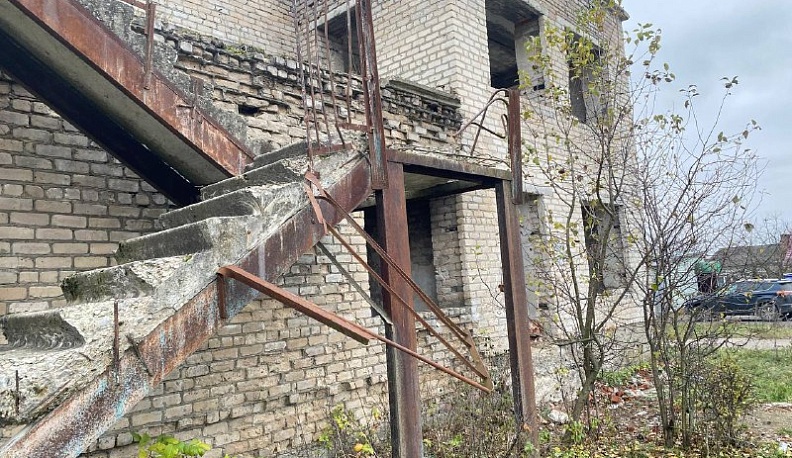 В Людиновском районе власти ограничат доступ к опасному объекту