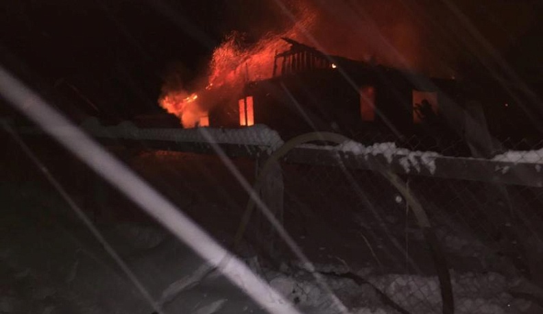 Познаются в беде