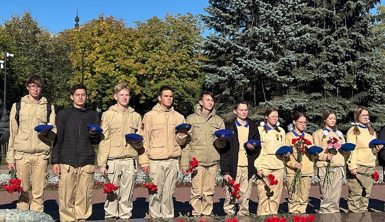 Калужские юнармейцы почтили память защитников Донбасса