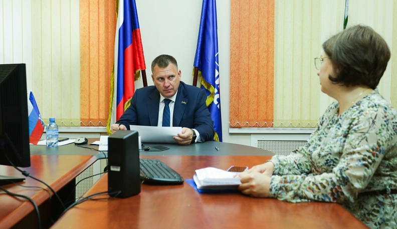 Жители трех районов области обратились за помощью к председателю парламента