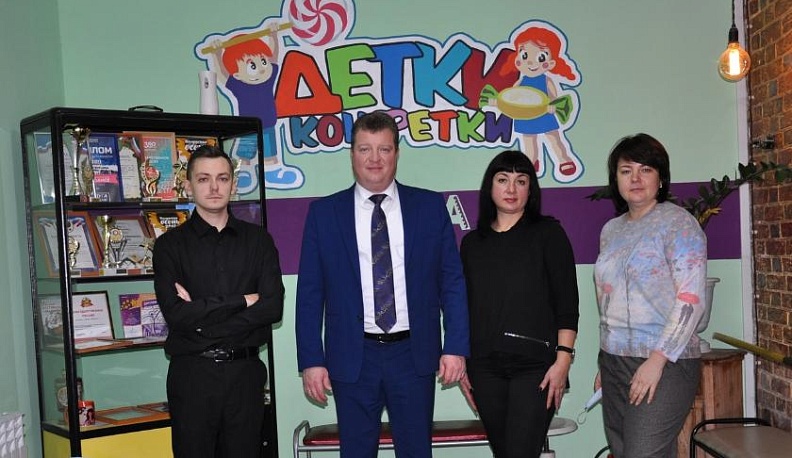 Создание первого негосударственного сельского театра в Калужской области  поддержал замгубернатора