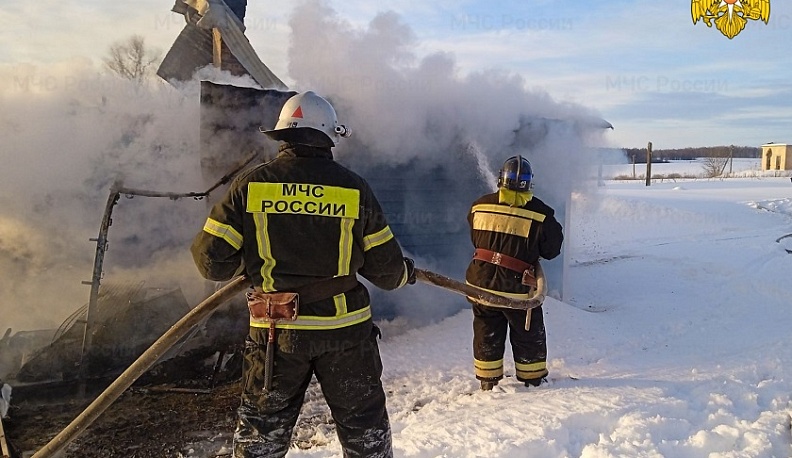 В калужской деревне Мармыжи сгорел дачный дом