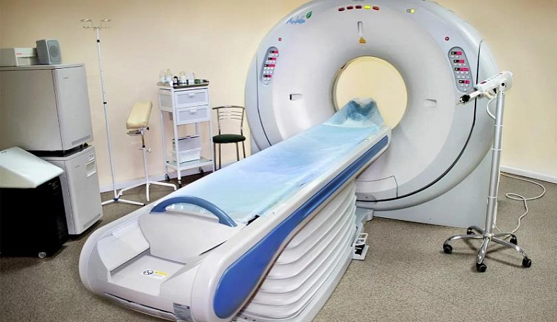 Владислав Шапша поручил оперативно отремонтировать компьютерный томограф в Боровской больнице