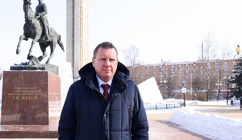 Геннадий Новосельцев поздравил калужан с Днем защитника Отечества