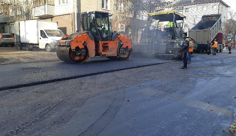 В областном центре заканчивается ремонт дорог