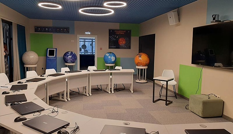 Дежурные по планете