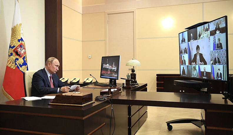 Владимир Путин: ЕГЭ начнутся 29 июня по всей стране