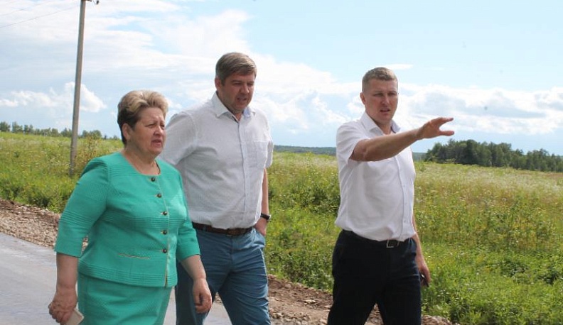 Проблемная дорога в Тарусском районе будет отремонтирована к сентябрю