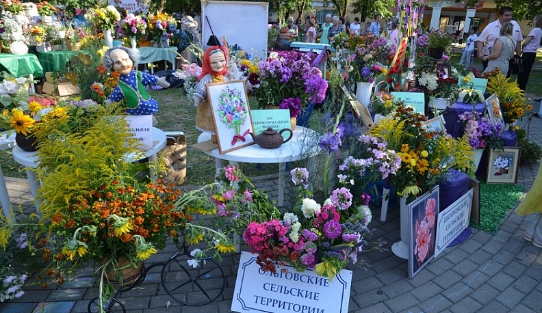 В Калуге прошла выставка достижений цветоводов