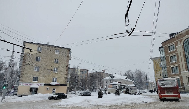 Из-за снега на калужских дорогах ухудшится видимость 