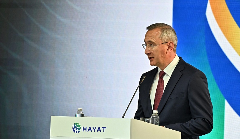 ​Владислав Шапша принял участие в открытии новой производственной линии завода «Хаят»