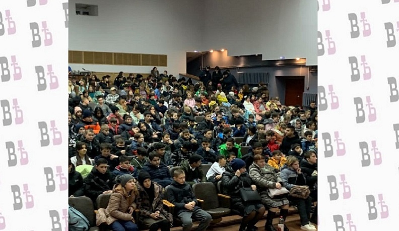 Школьники Жуковского района встретились с историческим консультантом фильма «Подольские курсанты»