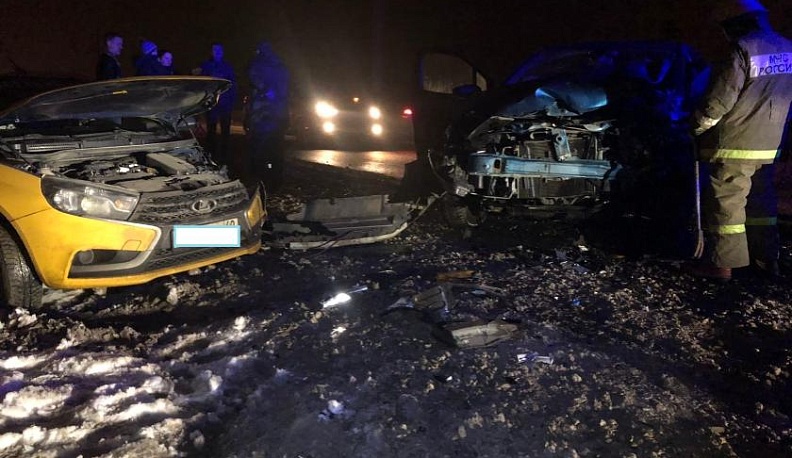 В деревне Яглово столкнулись две машины