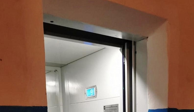 В Калуге с начала года в 19 домах заменили 48 лифтов