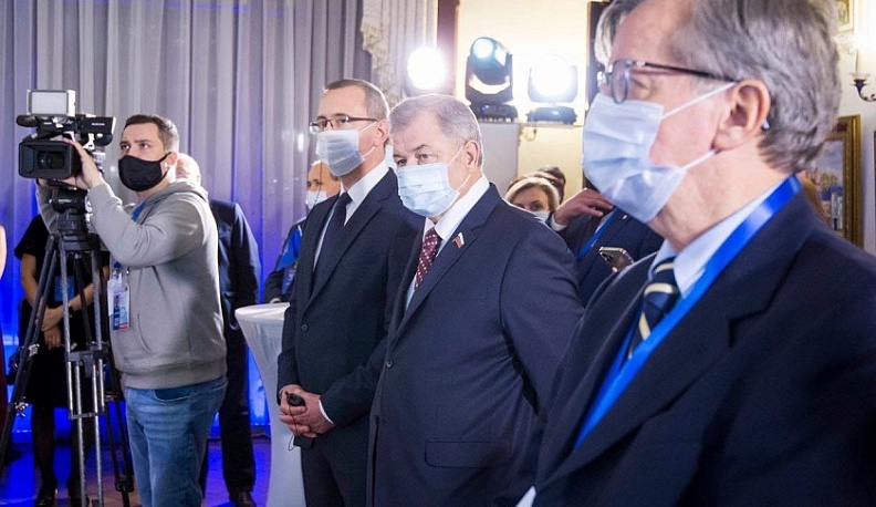 Владислав Шапша поздравил датскую компанию «Ново Нордиск» с 30-летием деятельности в России