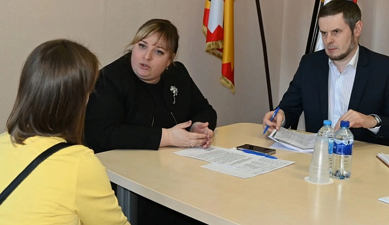 Министр здравоохранения  Анна Чернова провела приём в Малоярославце