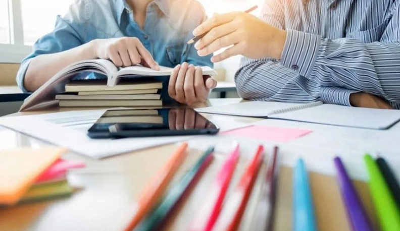 Знания на продажу?