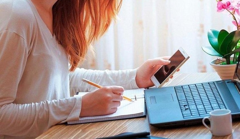 Для работников на «удаленке» предусмотрели гарантии в специальном законе