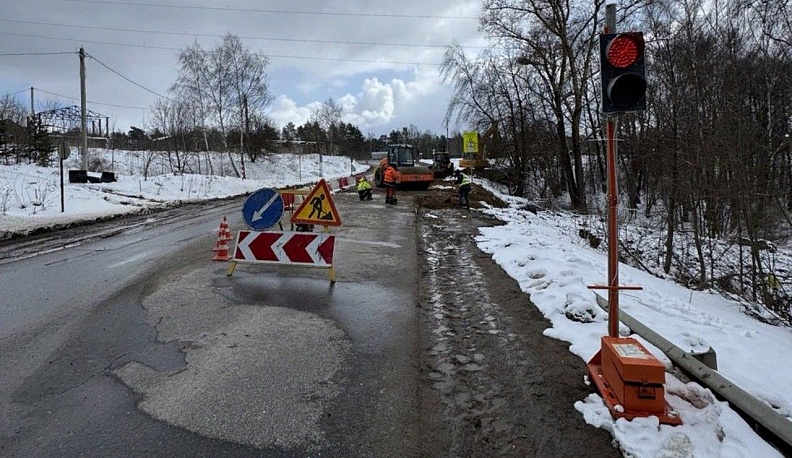 В Боровском районе начался ремонт дороги по нацпроекту