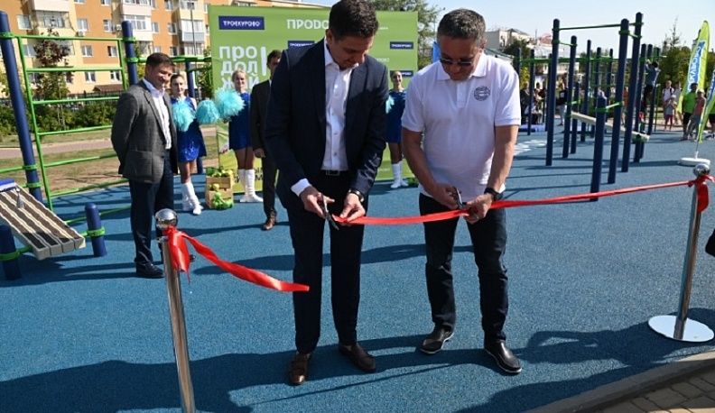 В калужском парке на улице Марата открылась площадка по воркауту