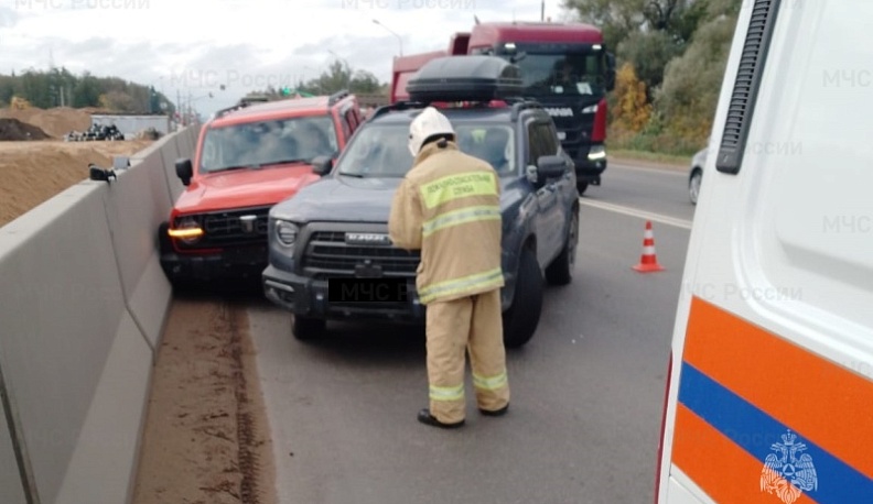 В результате столкновения двух внедорожников в Обнинске пострадал человек