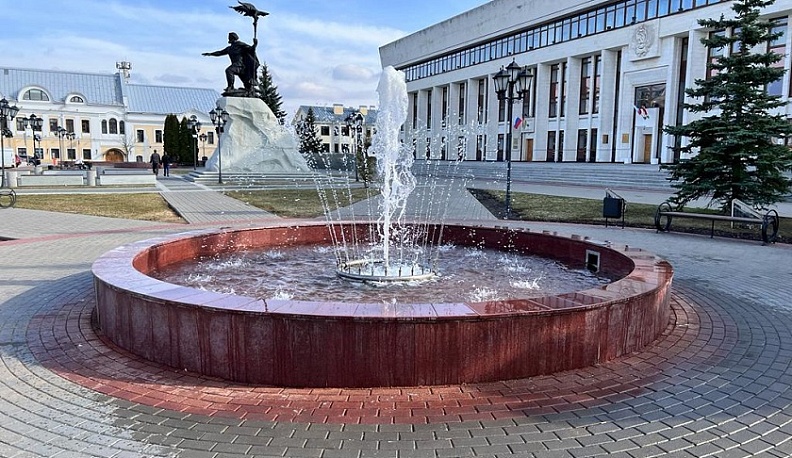 В Калуге в тестовом режиме начали запускать фонтаны