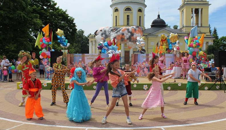 Праздник Детства и Молока