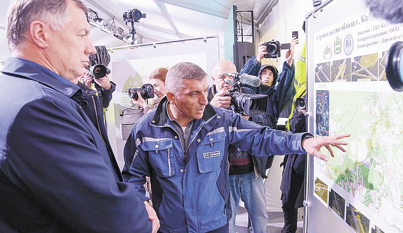 Представитель подрядной организации рассказал Марату Хуснуллину, что на данный момент завершено благоустройство прилегающих территорий, нанесена разметка, установлены знаки и освещение.