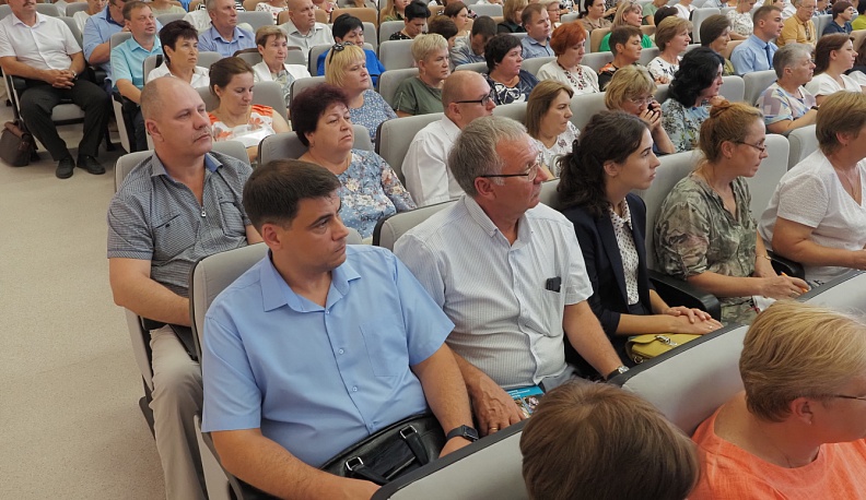 Калужским учителям рассказали о приоритетах в сфере образования