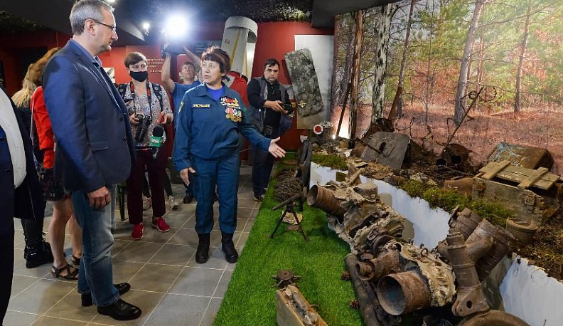 Владислав Шапша осмотрел новое помещение музея «Судьба солдата»