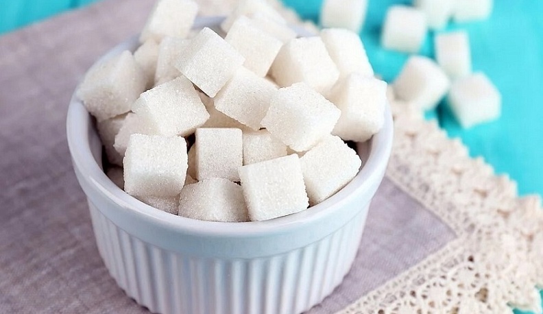 В Калужской области немного подешевел сахар