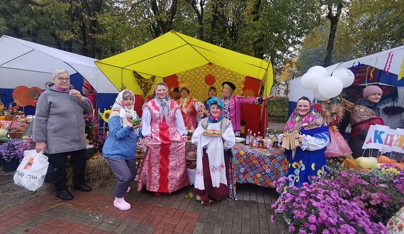 В Юхнове прошла Покровская ярмарка