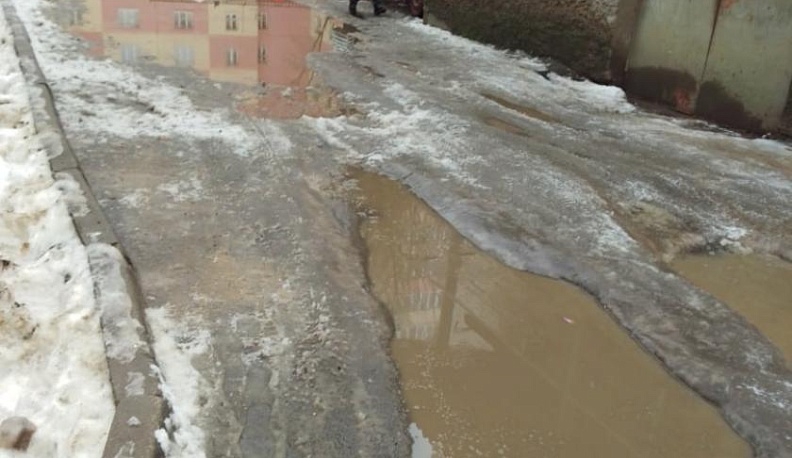 В Калуге управляющая компания вычистила дорогу после жалобы в соцсетях