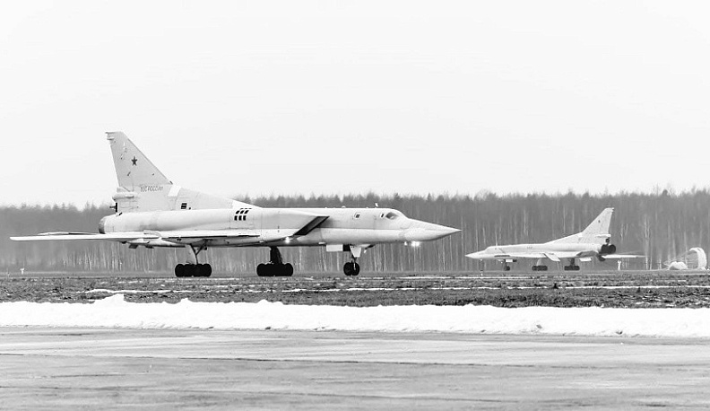 Владислав Шапша выразил соболезнования семьям погибших летчиков под Калугой