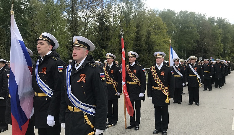Памятный церемониал прошел в Обнинске у мемориала «Вечный огонь»