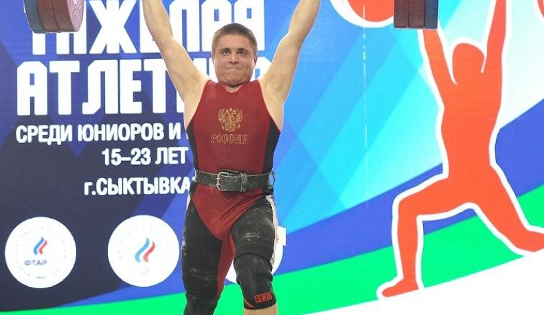 Силач из Боровска завоевал «серебро» на первенстве России