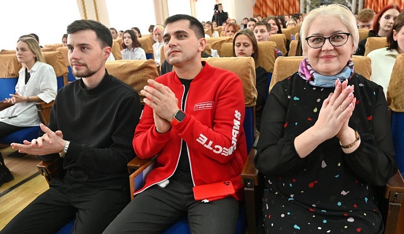 В двух калужских колледжах открылись первичные организации «Движения первых»