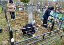 В Кондрове навели порядок на Братском захоронении и на Аллее Героев